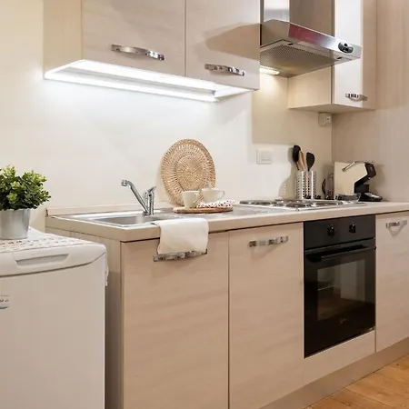 Keys Of Italy -monalda Small-1br By Palazzo Strozzi * Florence