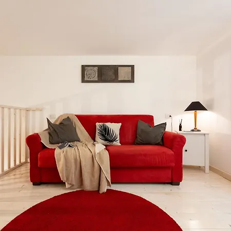 Apartment Keys Of Italy -monalda Small-1br By Palazzo Strozzi *