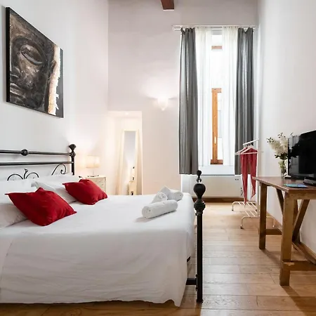 Keys Of Italy -monalda Small-1br By Palazzo Strozzi * Florence