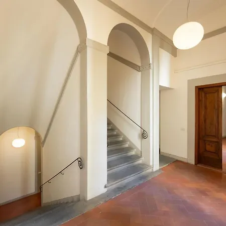 Keys Of Italy -monalda Small-1br By Palazzo Strozzi Apartment